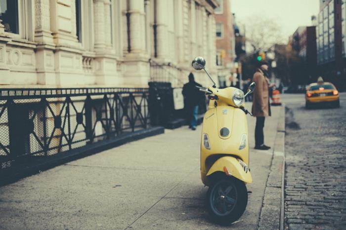 vespa-electric-cool-way-of-transport-city-on-the-street