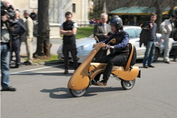 vespa-px-125-štýlová-kolobežka-na-dopravu-mesto-nová-technológia