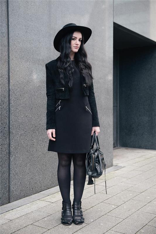 svart mocka-jacka-brunett-kvinna = svart-hår-svart-läder-handväska-svart-filt-hatt