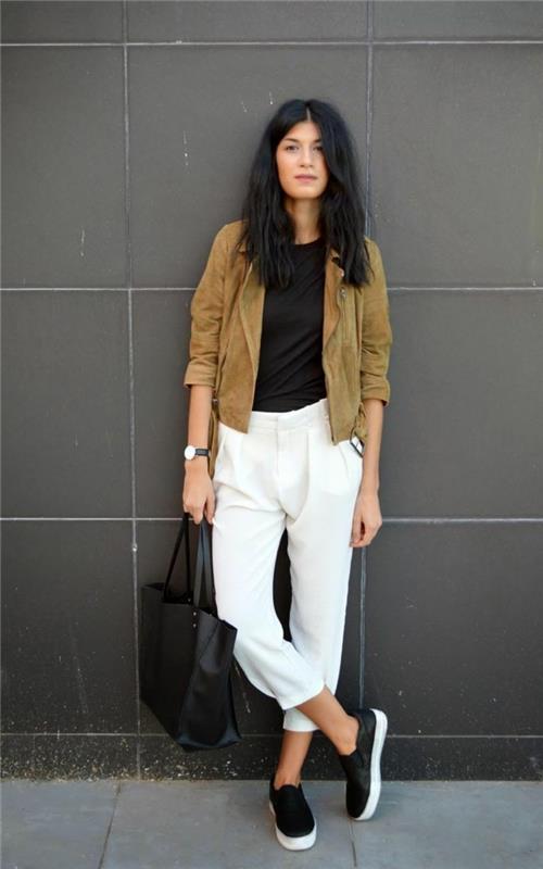 mocka-jacka-byxor-vit-svart-t-shirt-svart-läder-handväska-modern-kvinna