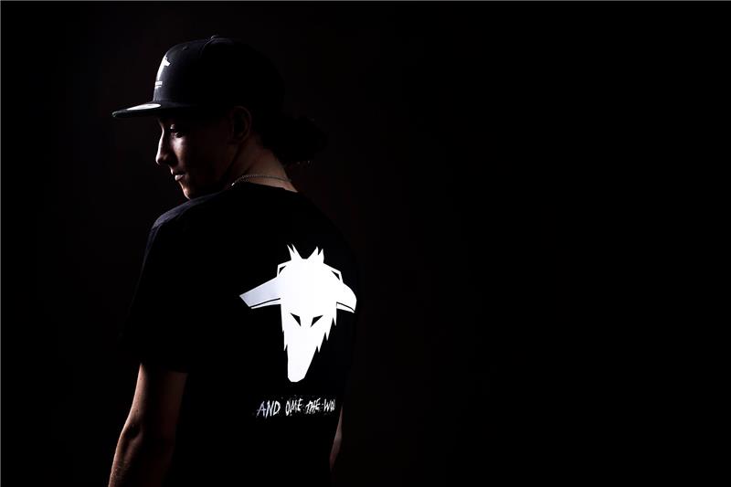 borcode wear cap cap hat tee shirt simeon mitrev snowboard
