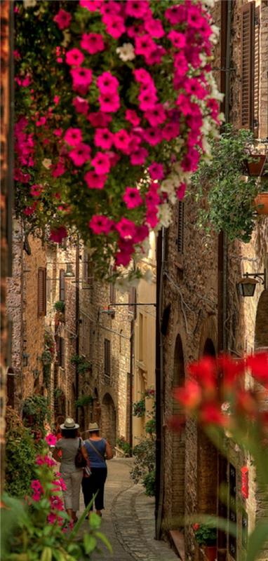 travel-in-italy-beautiful-rue