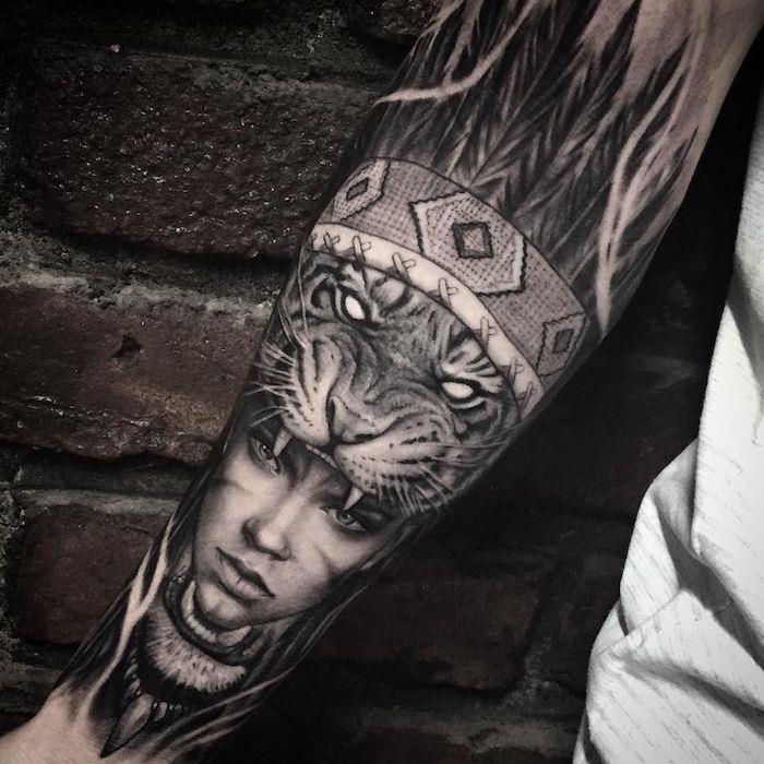 coola enkla tatueringar, amerikanskt tema, kvinna med ett vrålande lejon på huvudet